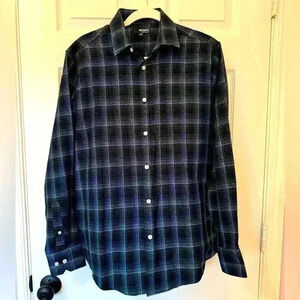 NWOT Murano Liquid Luxury button down. Men’s Size Medium. texture detail!